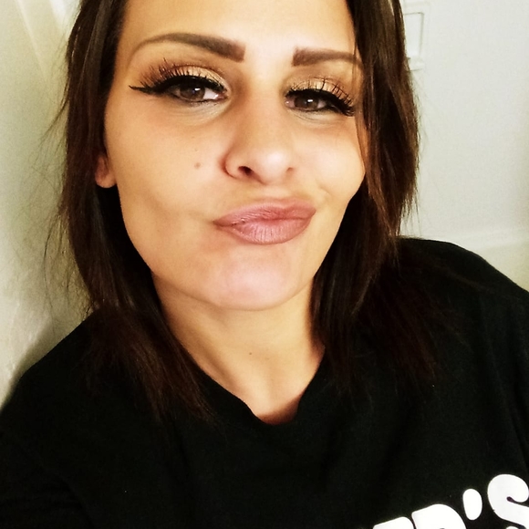 Meet your Posher, Jenn james - Picture 1 of 1